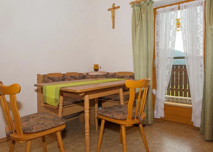 Ranzinger Hof דירה